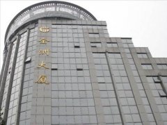 金洲大廈中央空調(diào)維護(hù)保養(yǎng)，主機(jī)大修